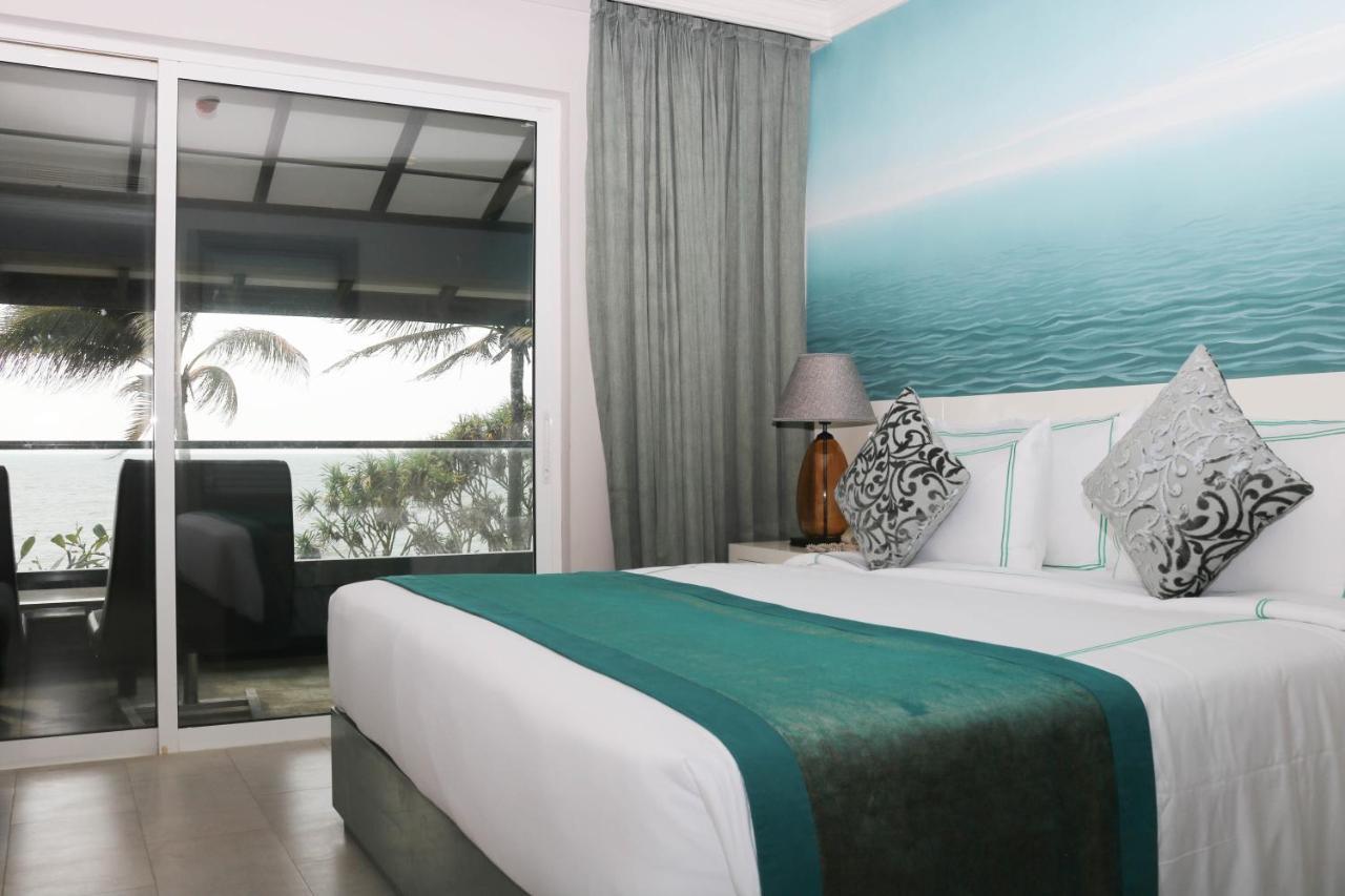Earl'S Regent Negombo Hotel Bagian luar foto