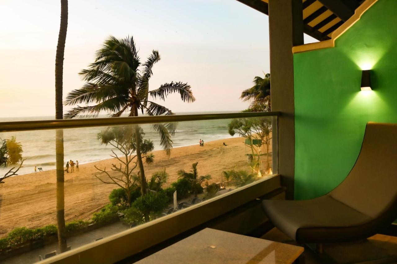Earl'S Regent Negombo Hotel Bagian luar foto