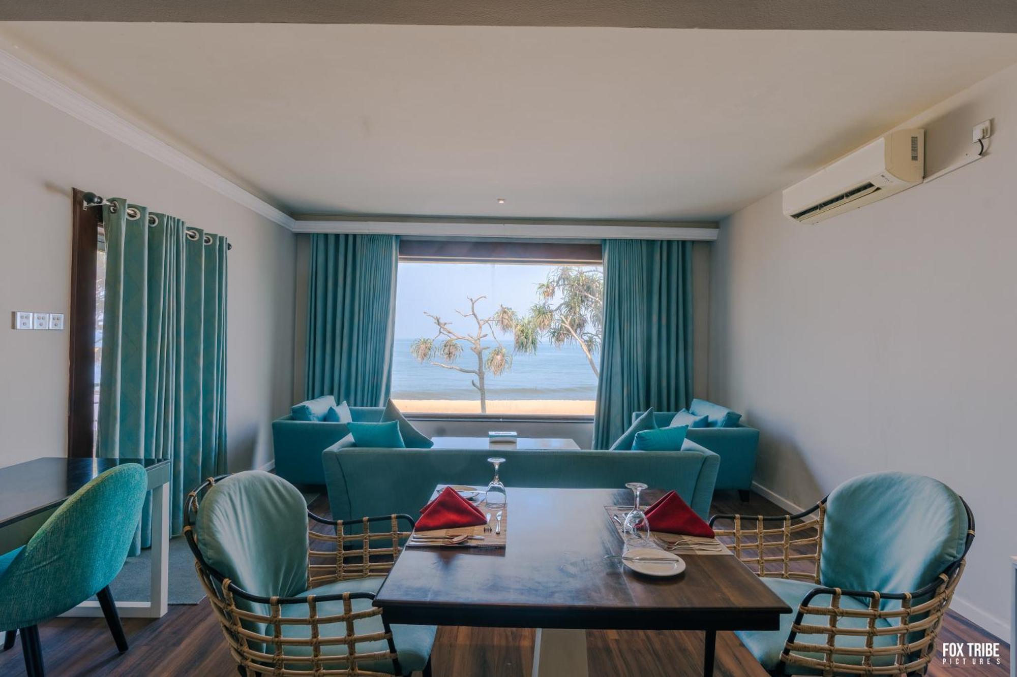 Earl'S Regent Negombo Hotel Bagian luar foto