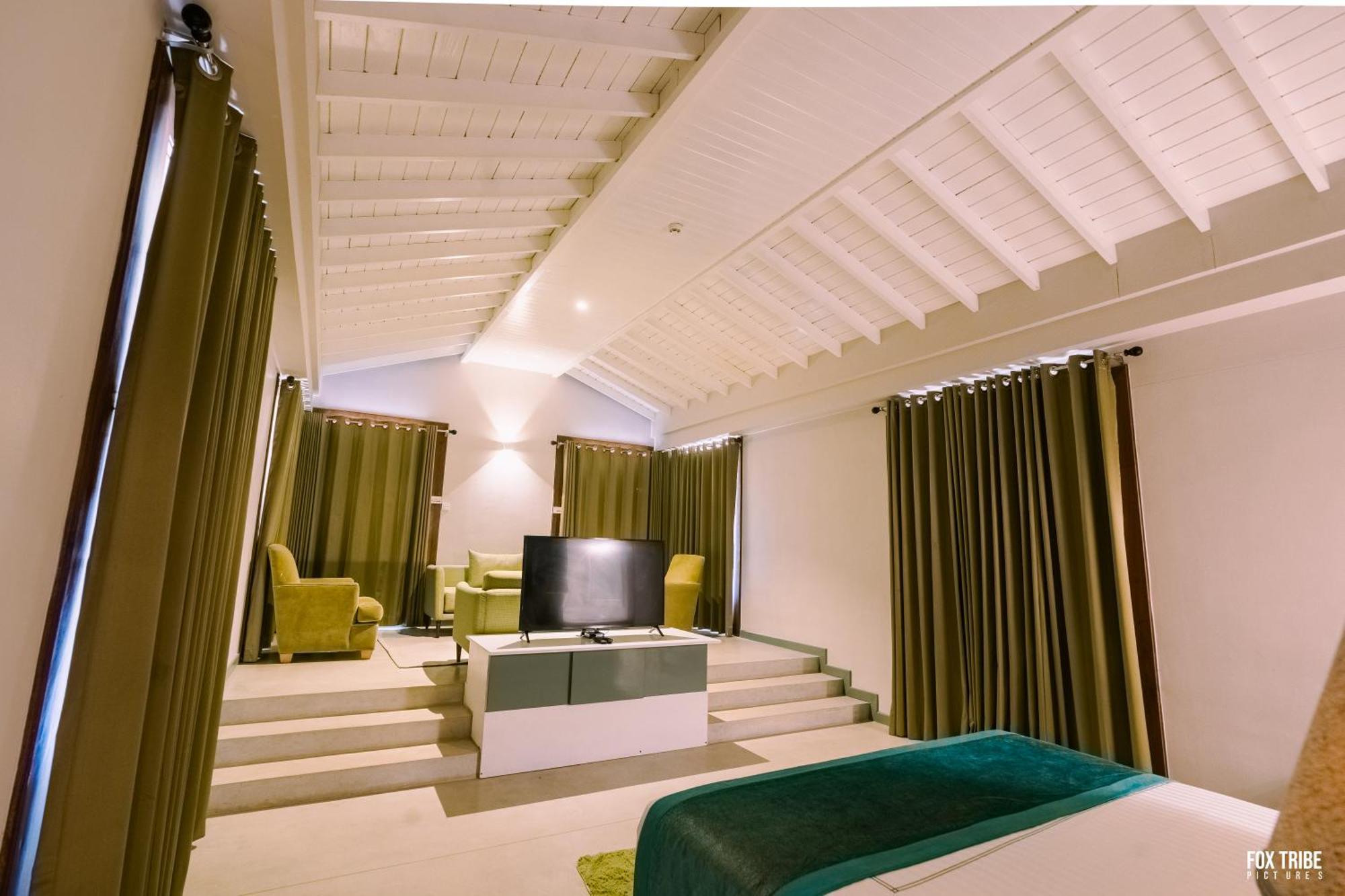 Earl'S Regent Negombo Hotel Bagian luar foto