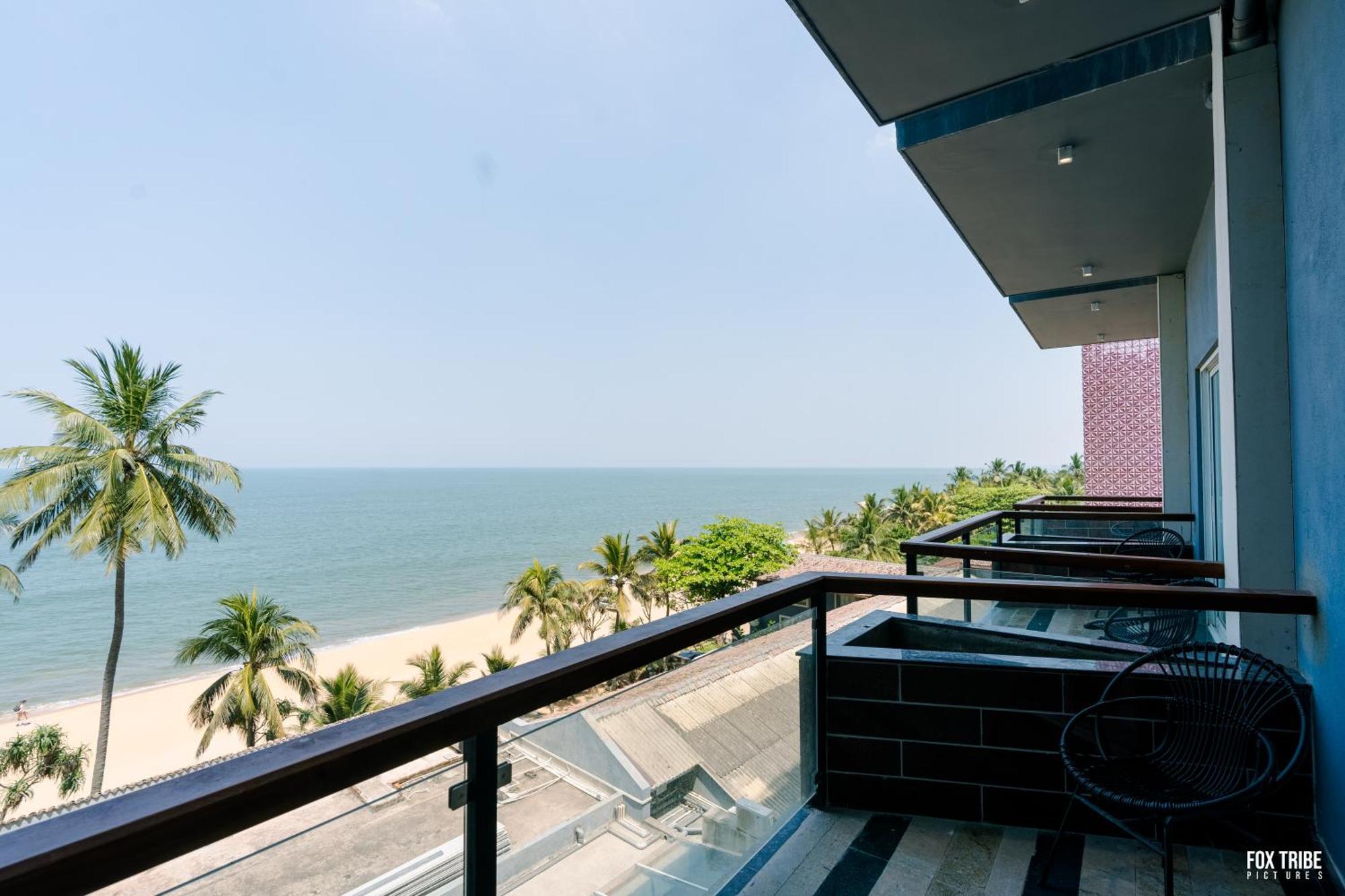 Earl'S Regent Negombo Hotel Bagian luar foto